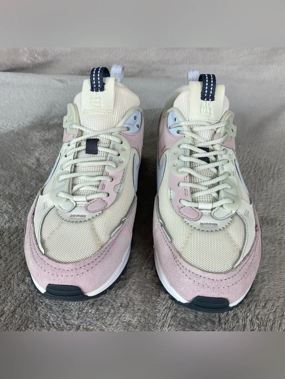 Nike Air Max 90 Futura Womens Size 7.5 Pale Pink White Athletic Shoes DM9922 NEW